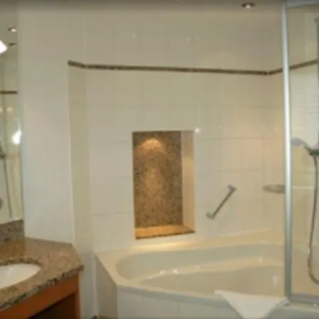 فندق لانغفيدر سي